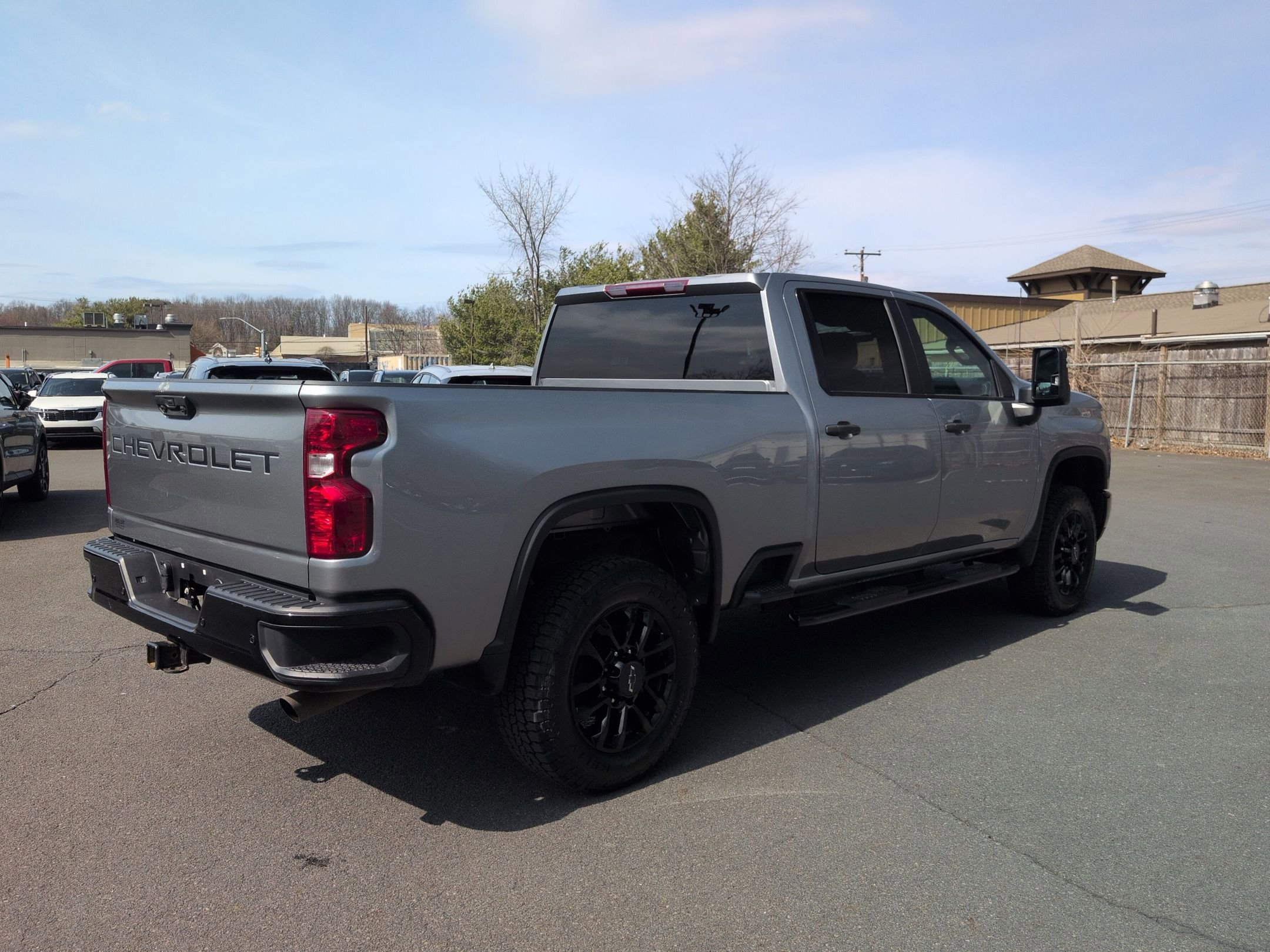 Used 2025 Chevrolet Silverado 2500 Custom w/ Custom Value Package image 5