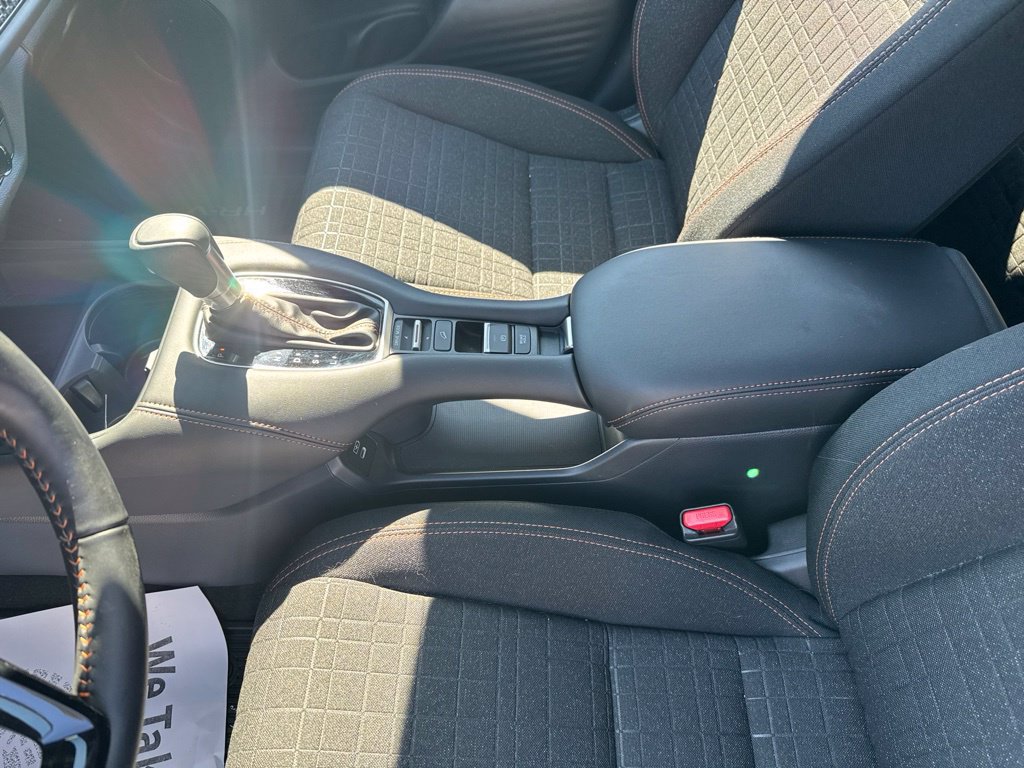 Certified 2025 Honda HR-V Sport image 27