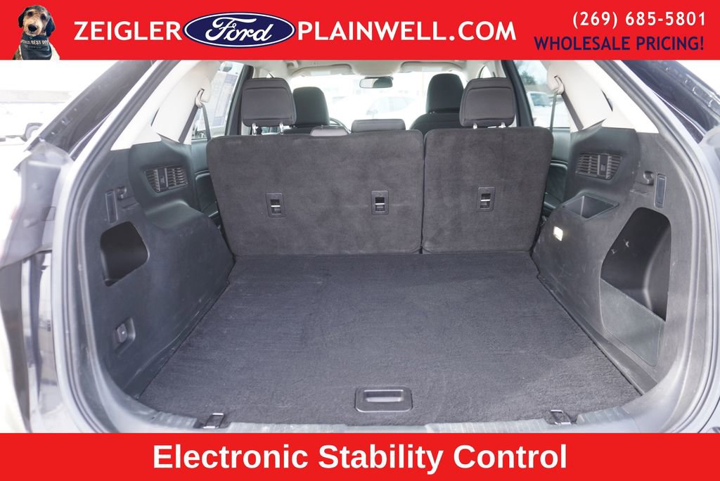 Used 2023 Ford Edge SE w/ Black Appearance Package image 10