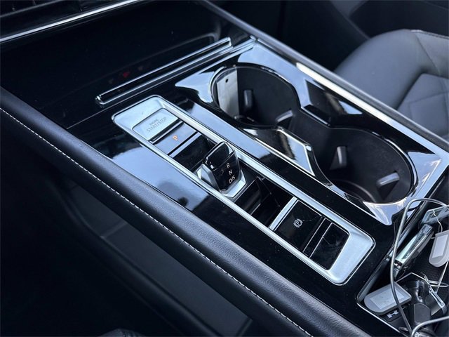 Certified 2024 Volkswagen Atlas Cross Sport SE image 22