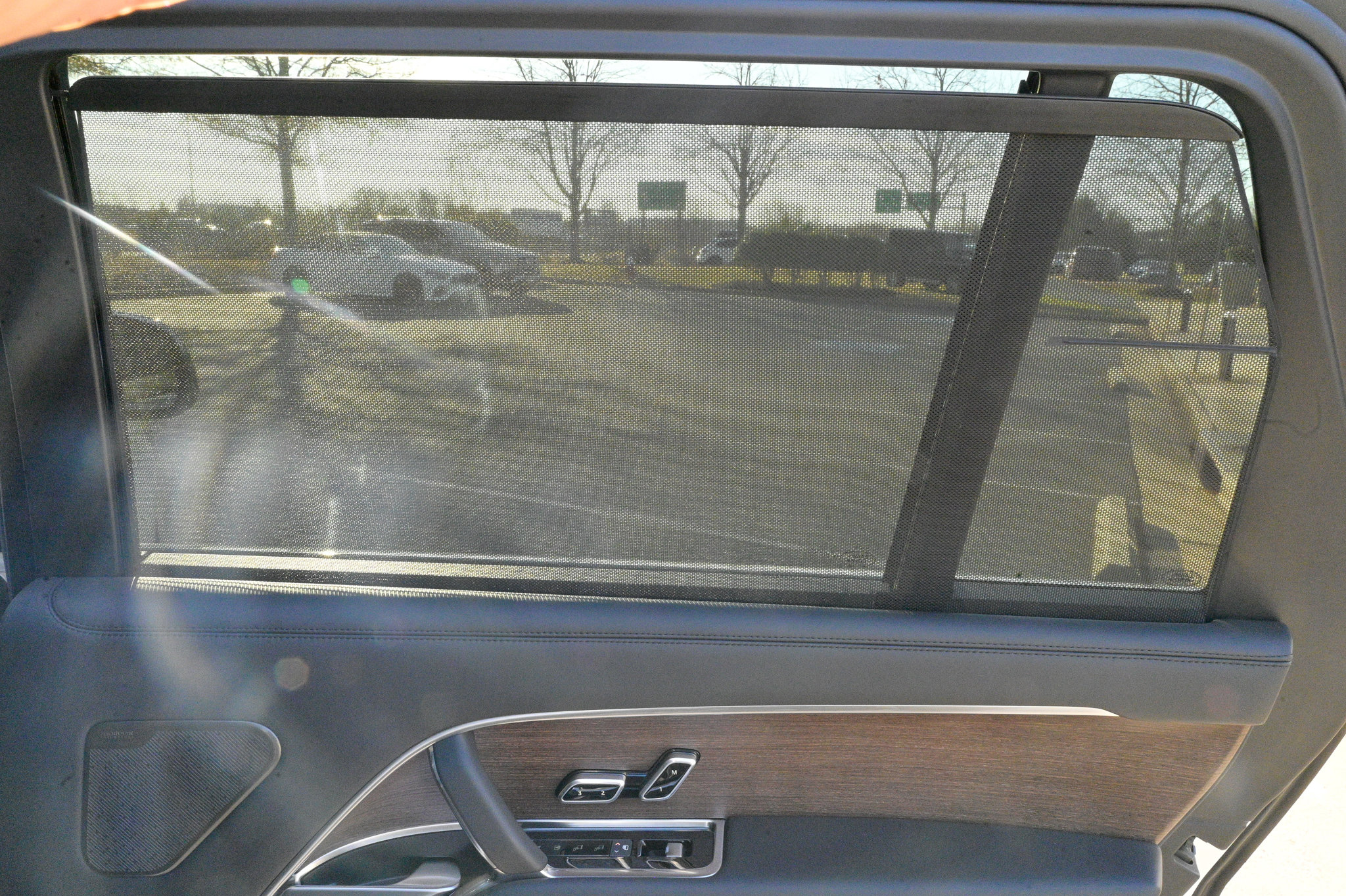 Used 2025 Land Rover Range Rover Long Wheelbase Autobiography image 49