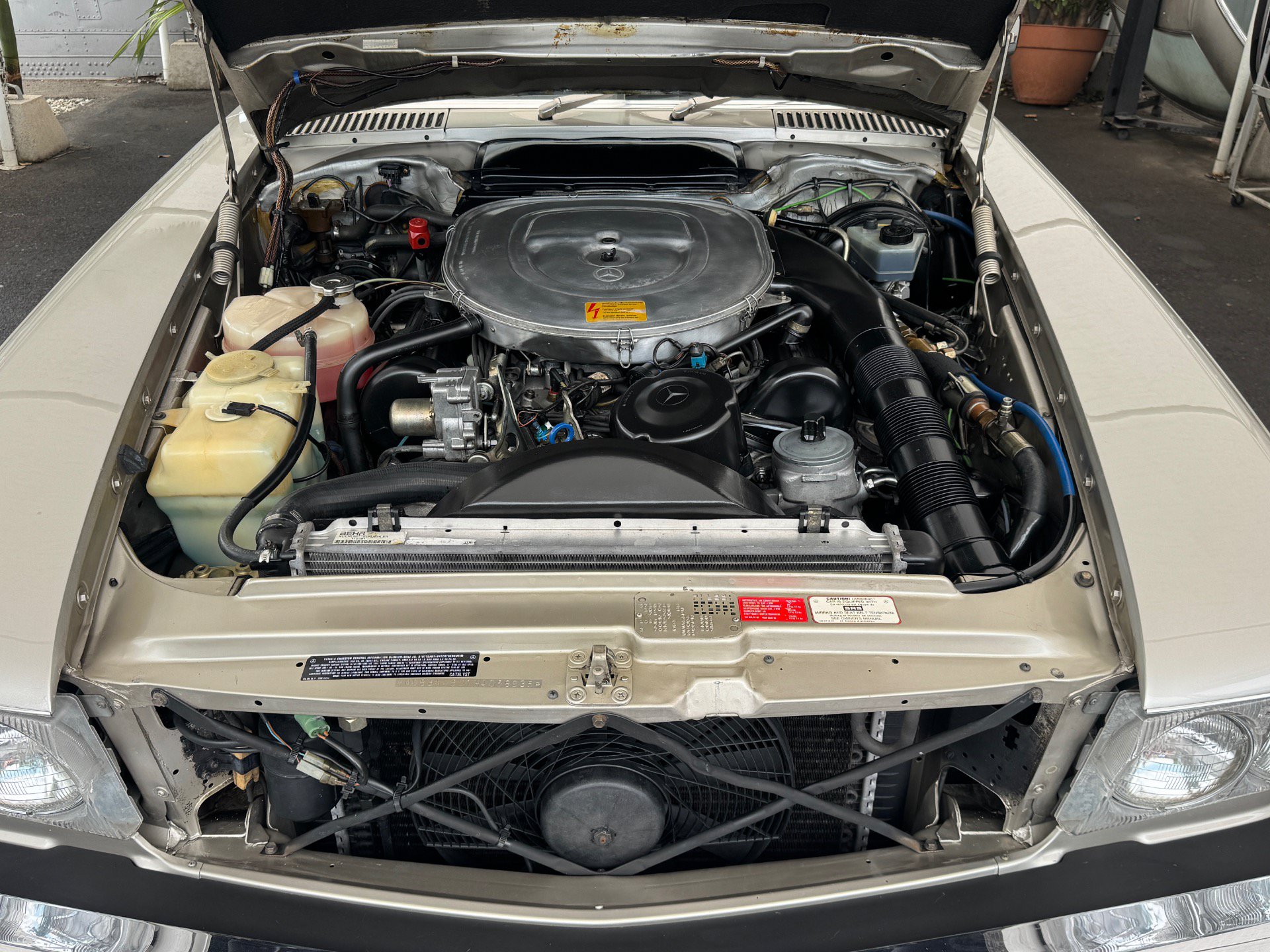 Used 1987 Mercedes-Benz 560 SL image 19