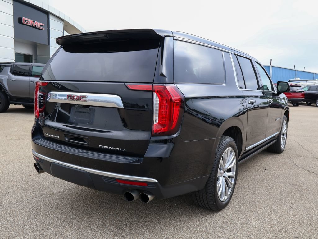 Used 2024 GMC Yukon XL Denali w/ Denali Reserve Package AWD/4WD image 3