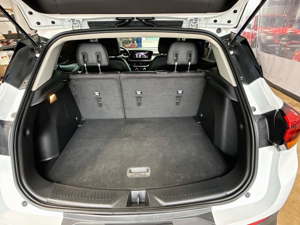 Used 2024 Buick Encore GX Preferred FWD image 24
