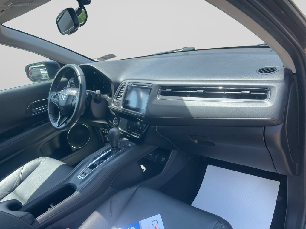 Used 2017 Honda HR-V EX-L image 10