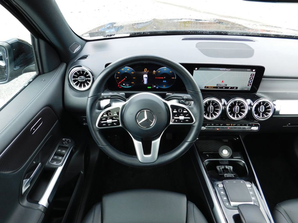 Used 2022 Mercedes-Benz EQB 350 4MATIC image 13