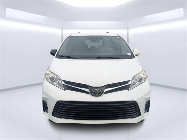 Used 2019 Toyota Sienna LE image 9