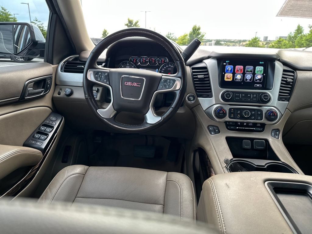 Used 2020 GMC Yukon XL SLT w/ Premium Edition RWD image 31