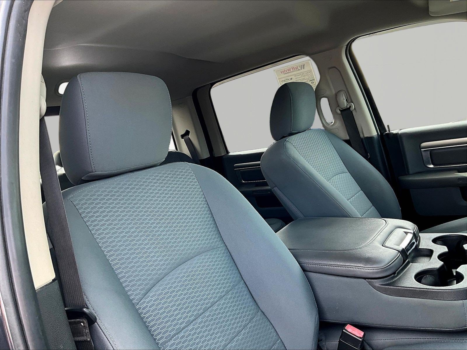 Used 2020 RAM 1500 Classic SLT AWD/4WD image 27