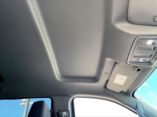 Used 2022 Chevrolet Silverado 1500 LT AWD/4WD image 22