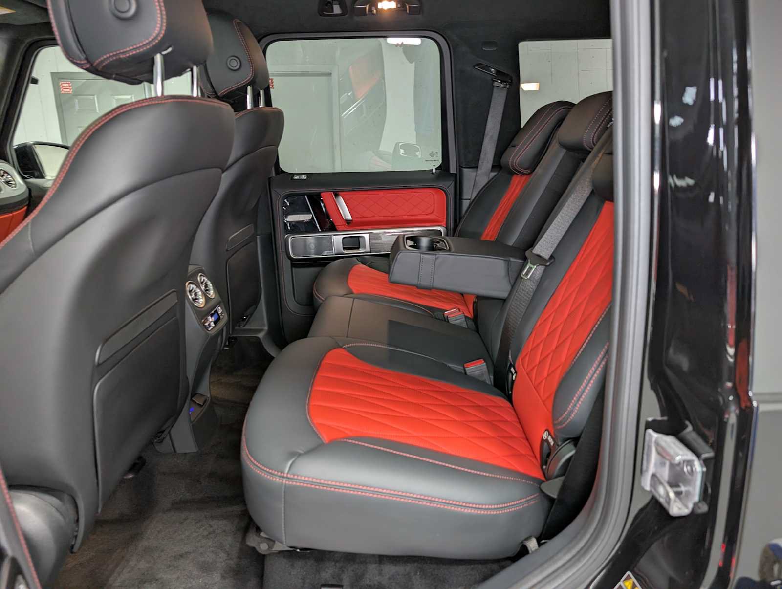 New 2027 Mercedes-Benz G 63 AMG 4MATIC image 23