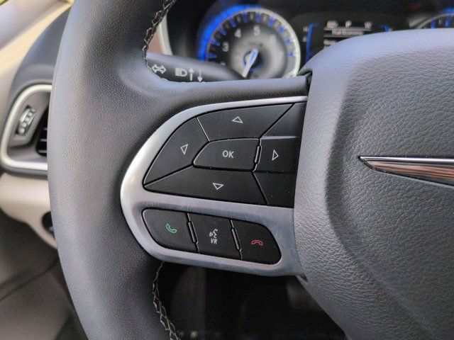Used 2023 Chrysler Voyager LX FWD image 22