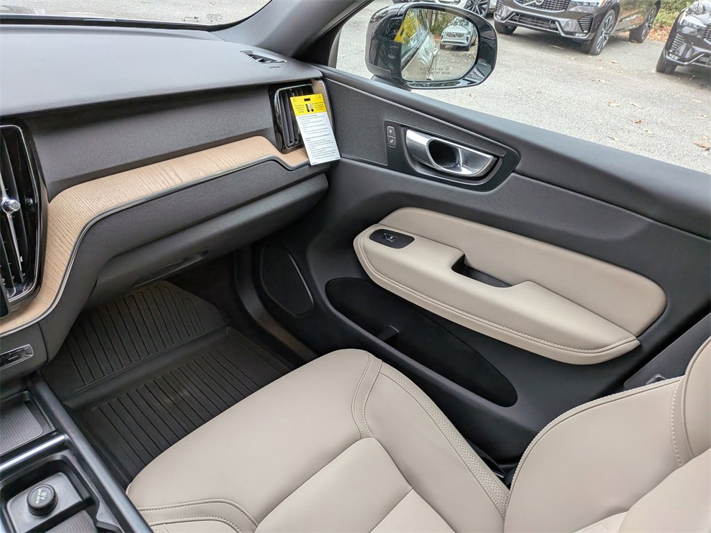 New 2026 Volvo XC60 B5 Plus w/ Protection Package Premier image 18