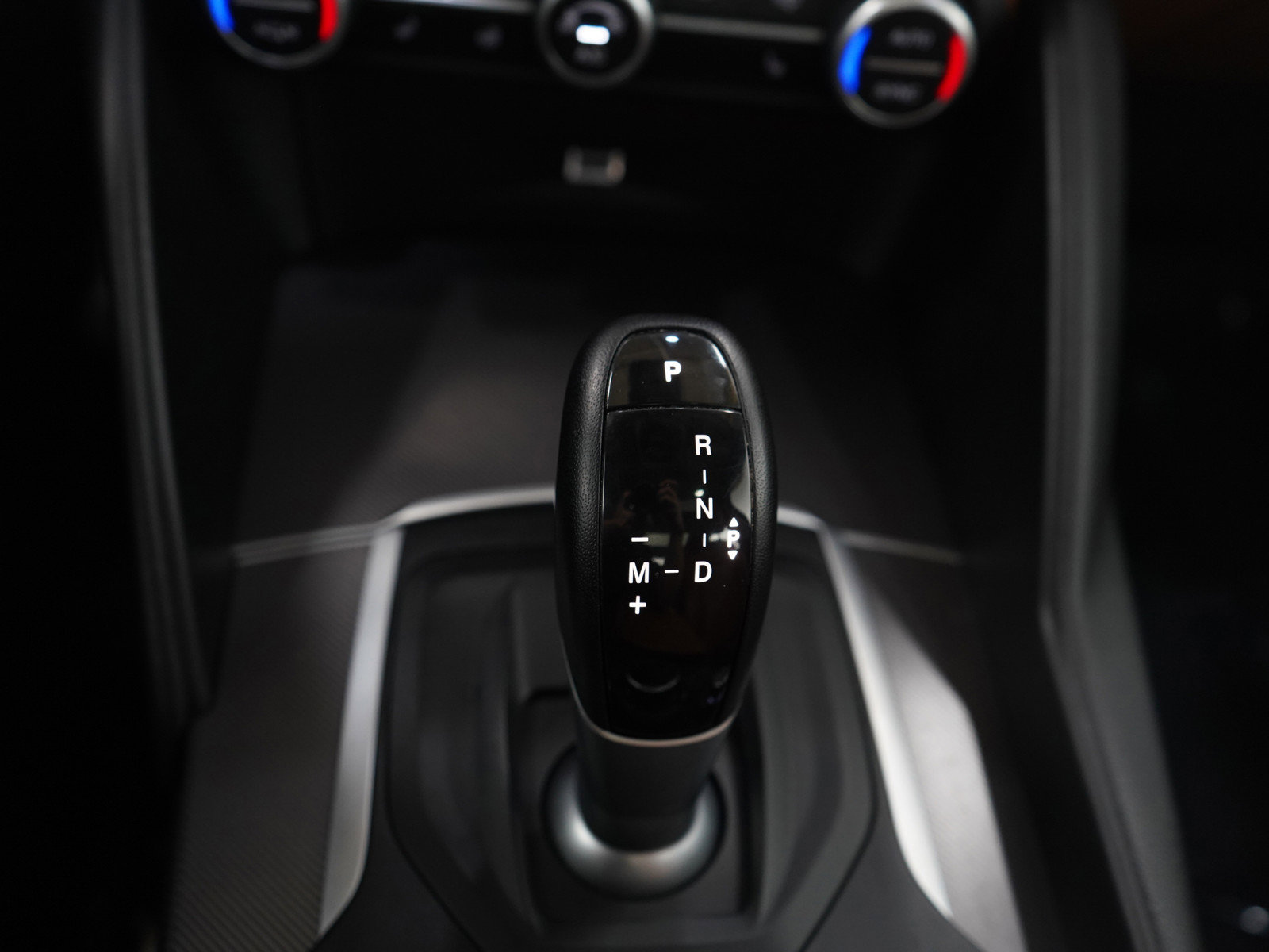 Used 2018 Alfa Romeo Giulia AWD image 22