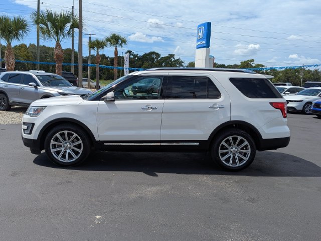 Used 2017 Ford Explorer Limited FWD image 7