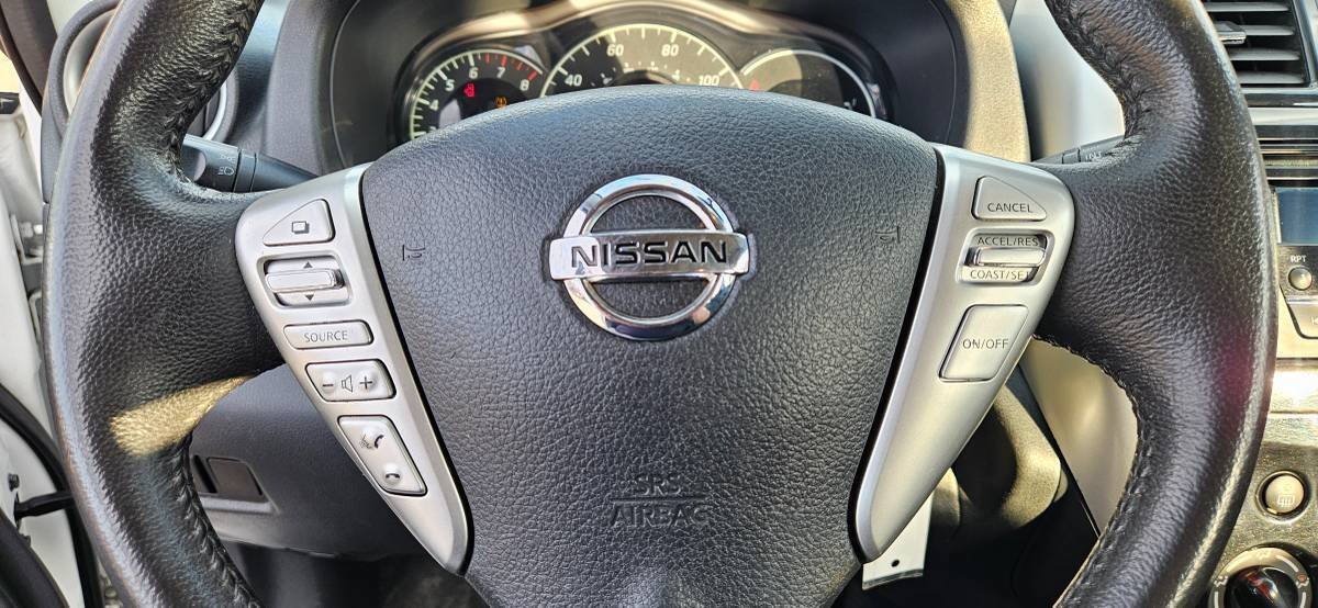 Used 2015 Nissan Versa Note SV FWD image 12