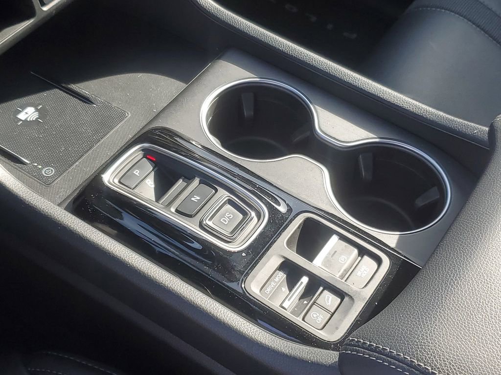 Used 2025 Honda Pilot Touring image 23