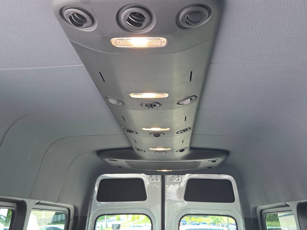 Used 2026 Mercedes-Benz Sprinter 2500 image 30