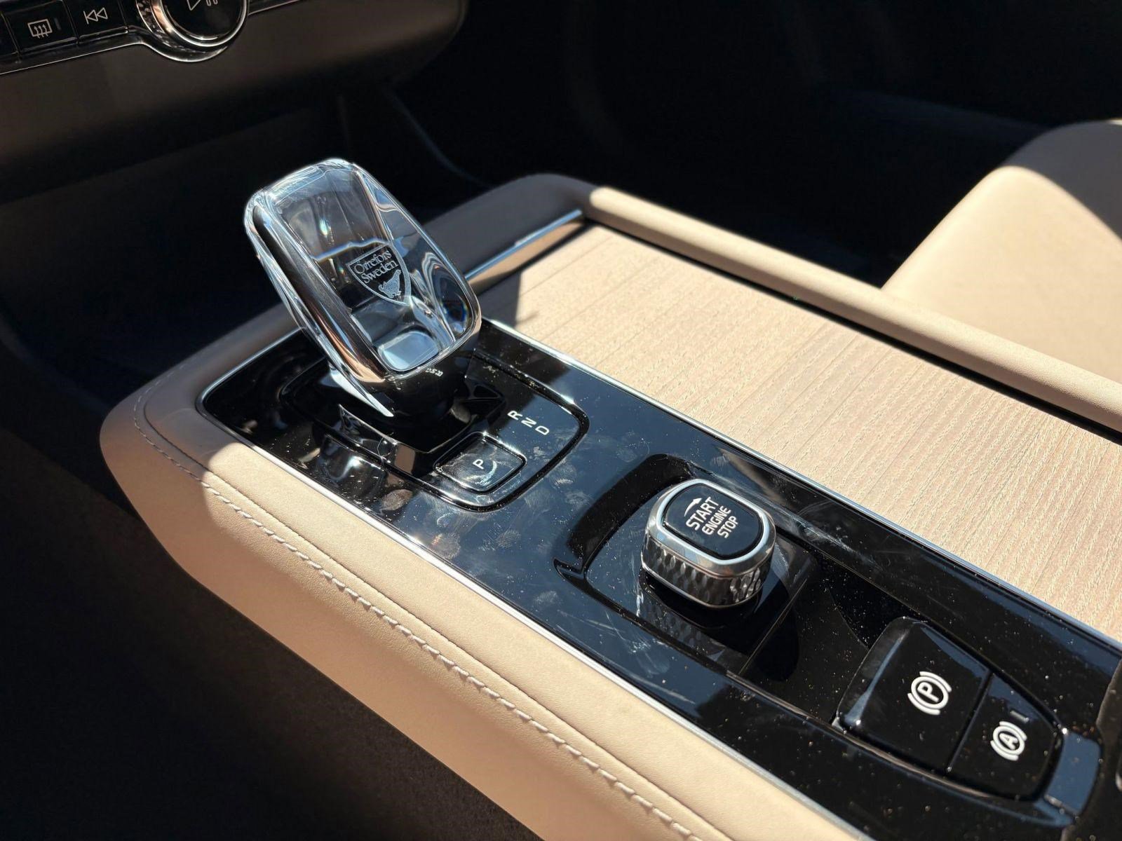 Used 2026 Volvo XC90 B6 Plus w/ Protection Package Premier AWD/4WD image 17