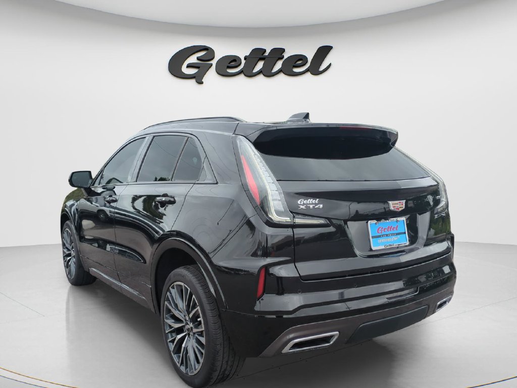 Used 2024 Cadillac XT4 Sport FWD image 7