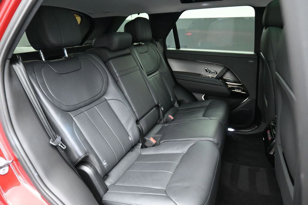 Used 2023 Land Rover Range Rover Sport SE AWD/4WD image 25