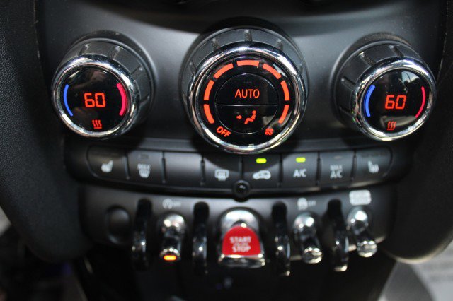 Used 2019 MINI Cooper S w/ Premium Package image 39