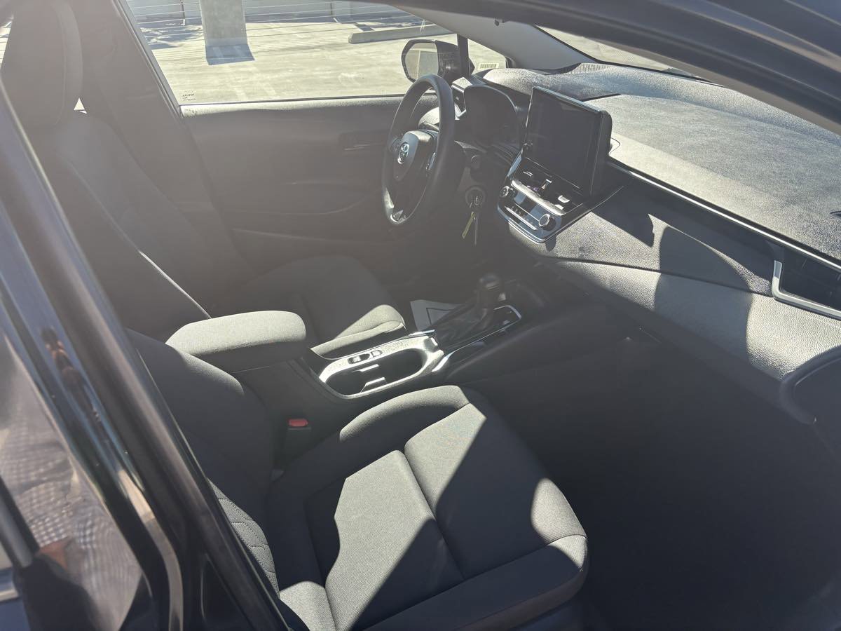 Used 2024 Toyota Corolla LE image 18