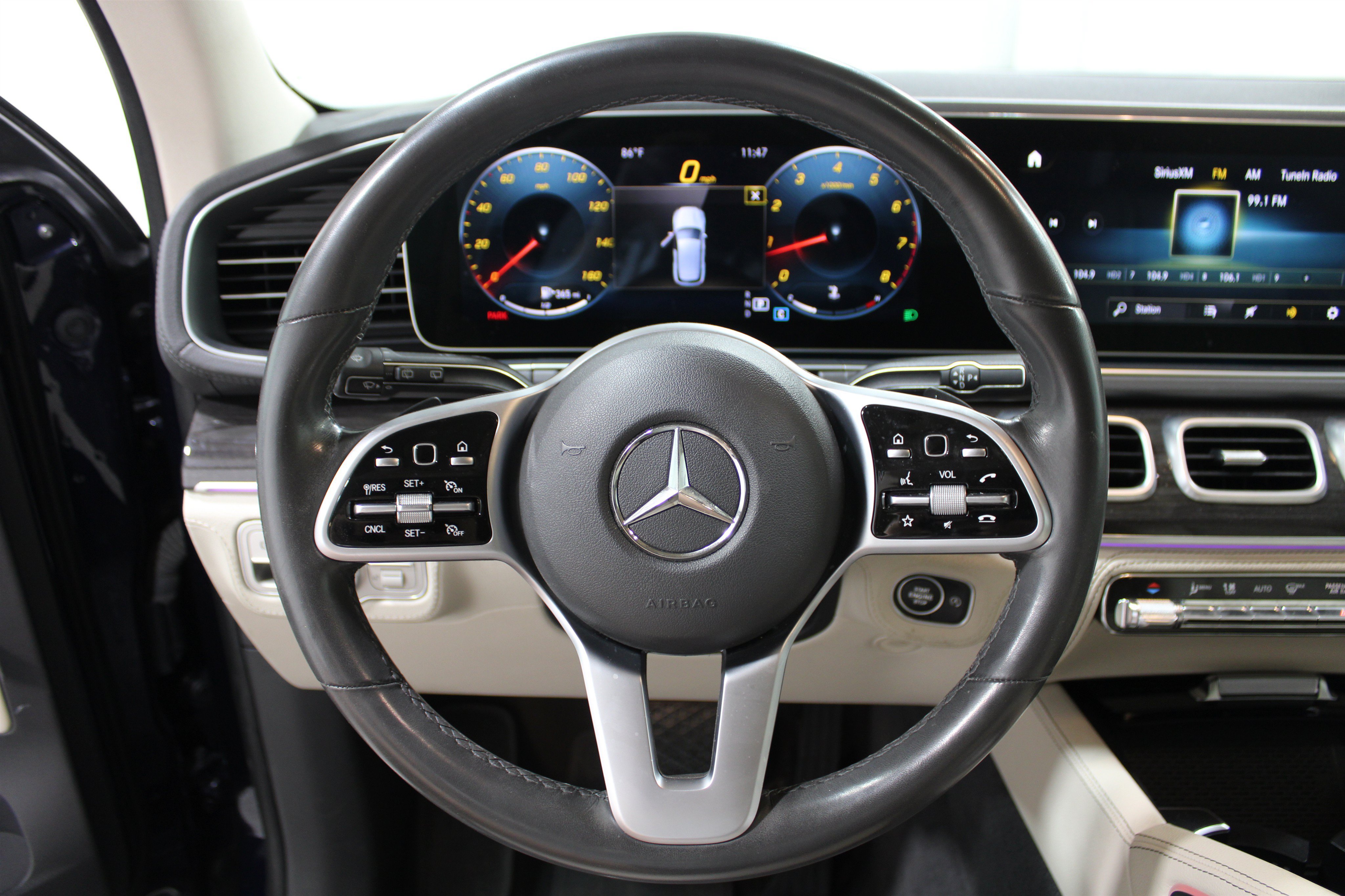 Used 2020 Mercedes-Benz GLE 350 4MATIC w/ Premium Package image 9