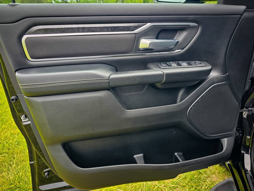 Used 2024 RAM 1500 Big Horn AWD/4WD image 11