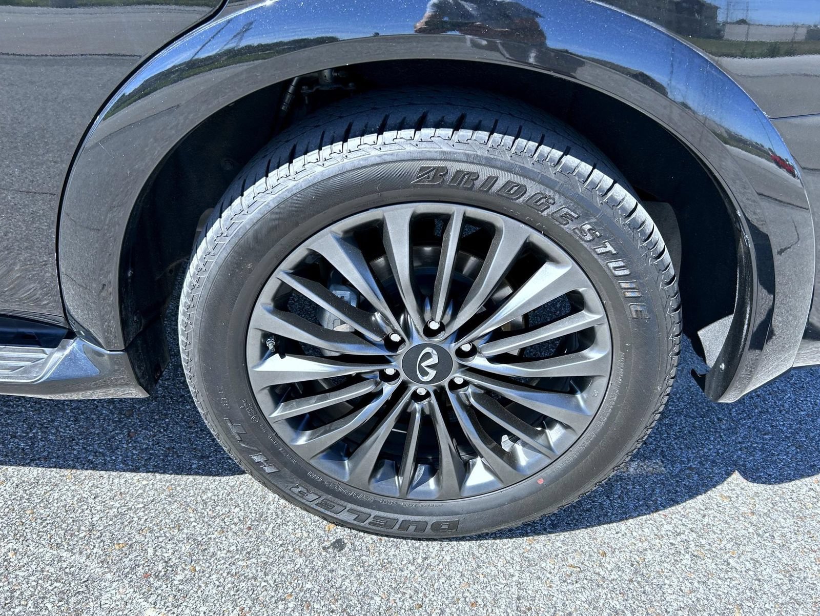 Used 2024 INFINITI QX80 Sensory w/ Cargo Package AWD/4WD image 24