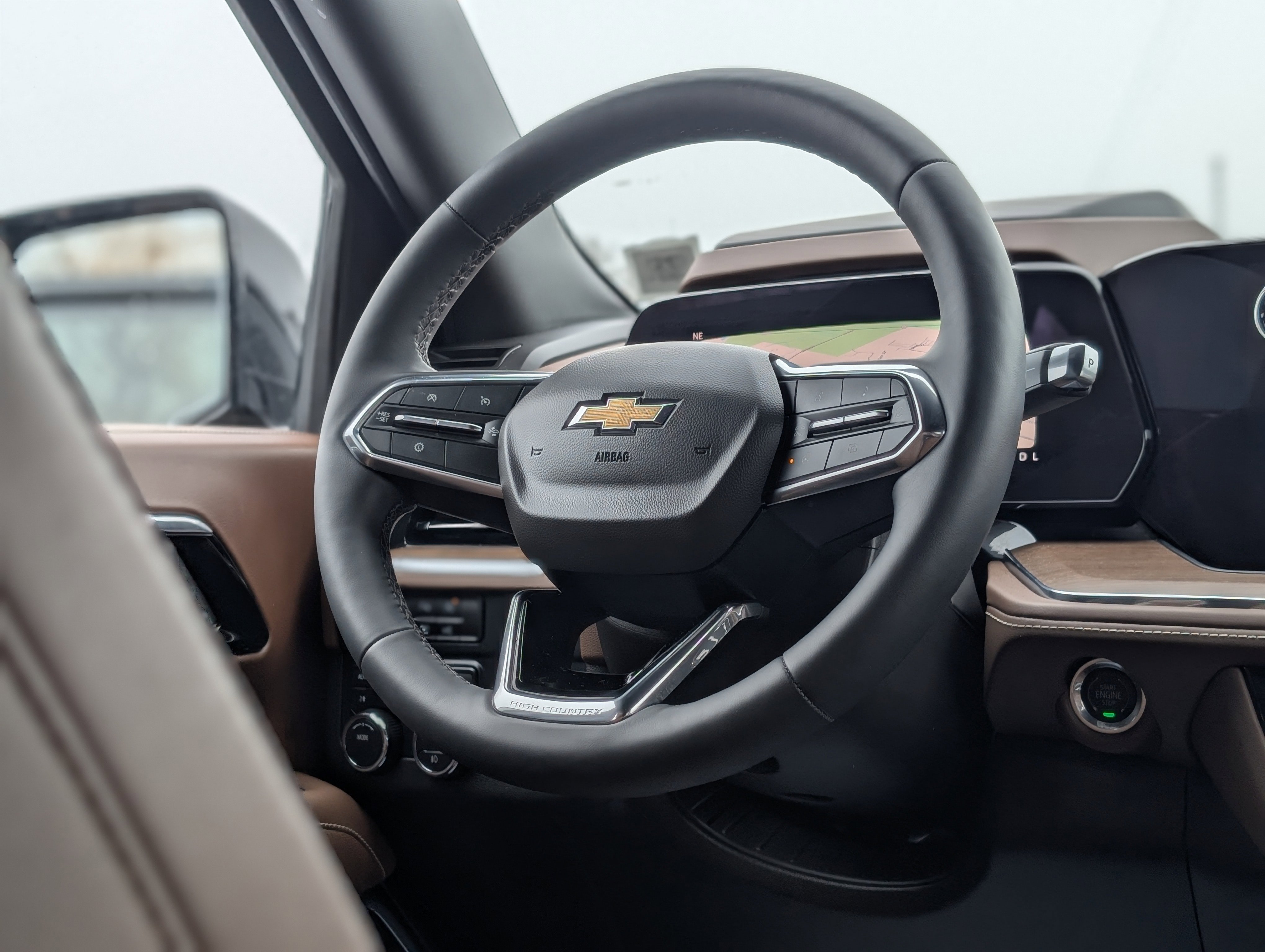 Used 2025 Chevrolet Tahoe High Country image 16