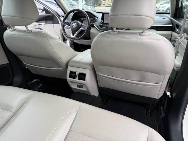 Used 2019 Nissan Altima 2.5 Platinum AWD/4WD image 25