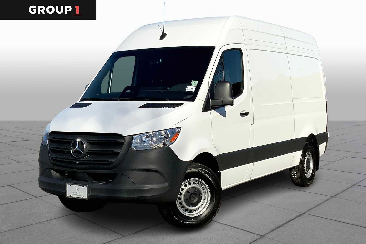 Used 2025 Mercedes-Benz Sprinter 2500 image 1