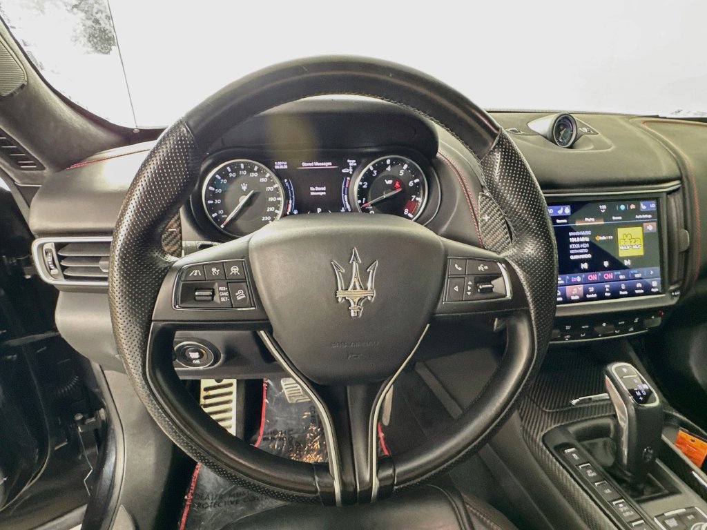 Used 2022 Maserati Levante Trofeo AWD/4WD image 12