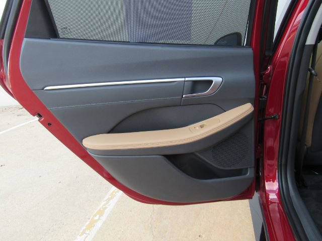 Used 2023 Hyundai Sonata Limited image 20