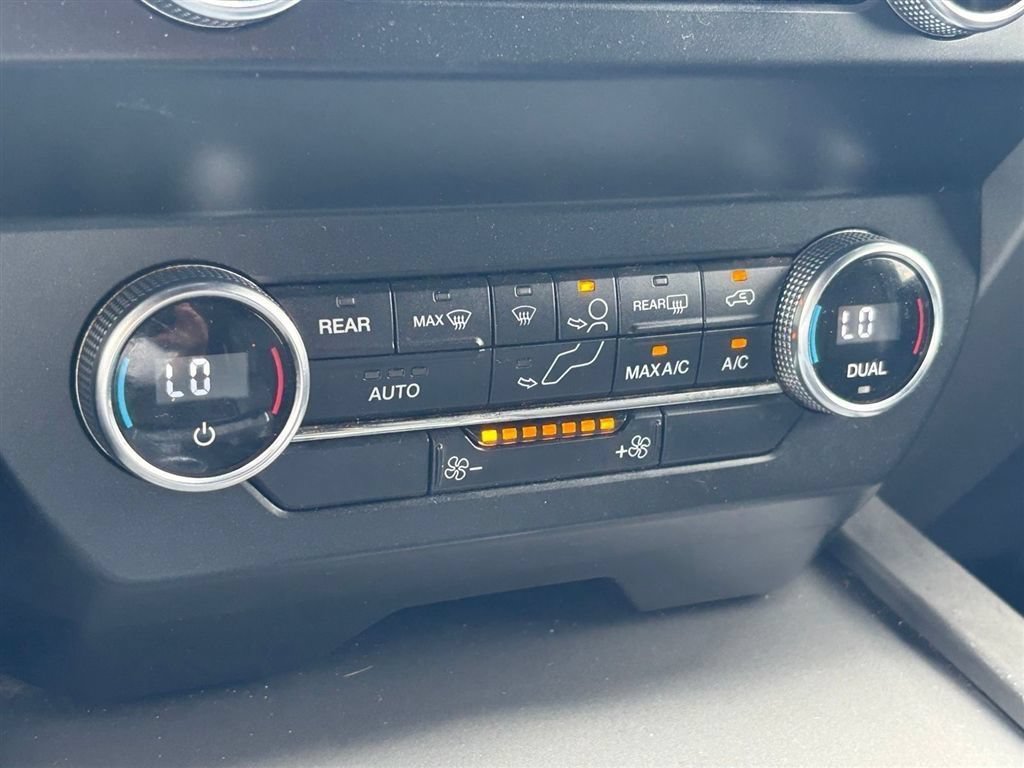 Used 2021 Ford Expedition XLT AWD/4WD image 24