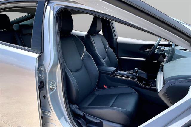 Certified 2025 Toyota Prius Limited w/ Limited Premium Package FWD image 9