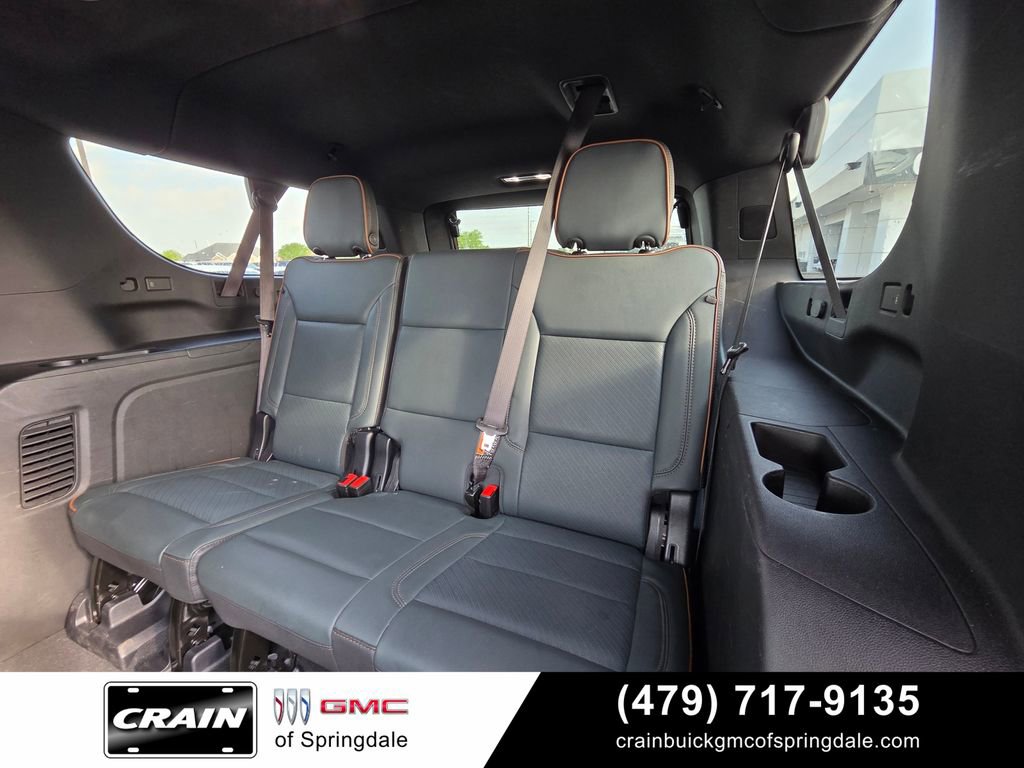 Used 2025 GMC Yukon XL AT4 AWD/4WD image 25