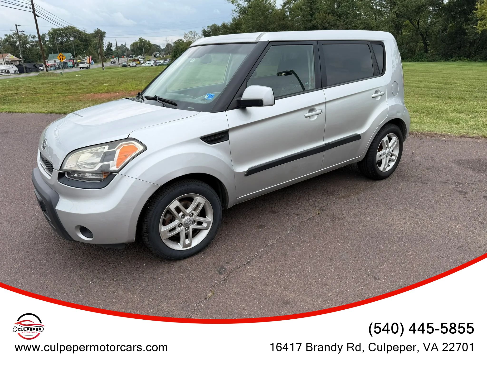 Used 2011 Kia Soul + FWD image 2