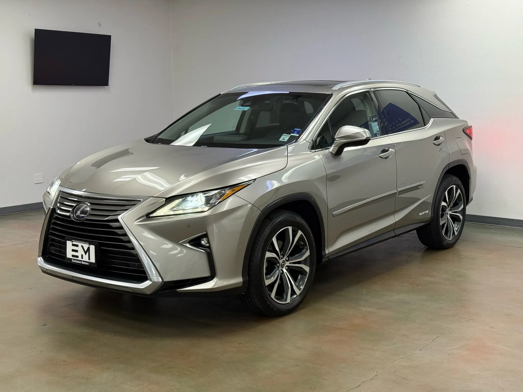 Used 2018 Lexus RX 450h AWD w/ Premium Package image 4