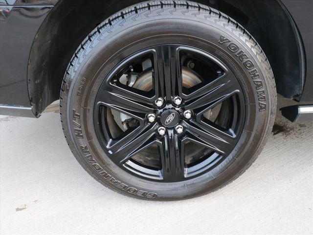 Used 2021 Ford Expedition Limited image 7