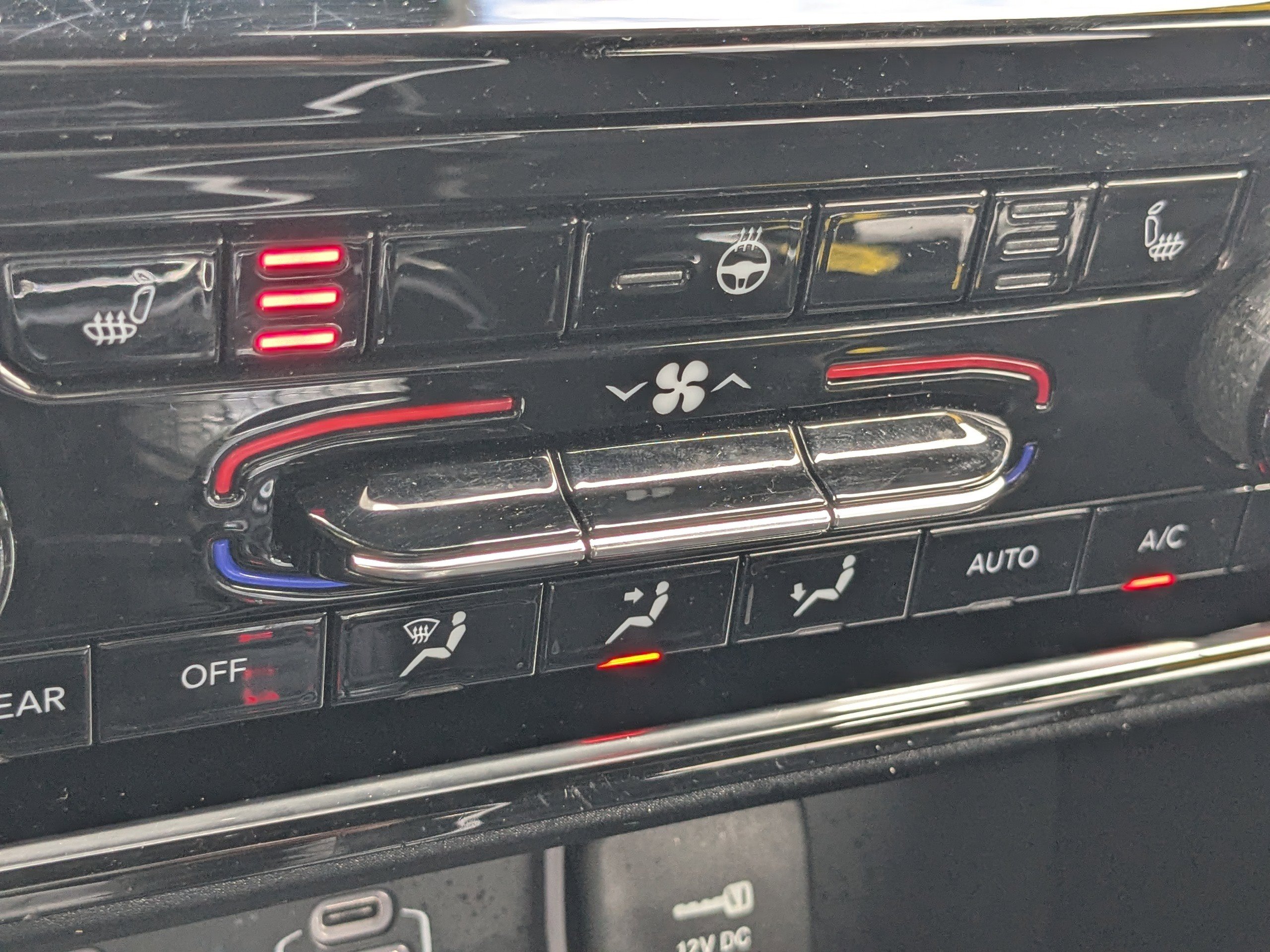 Certified 2025 Jeep Grand Cherokee L Laredo w/ Luxury Tech Group I image 20