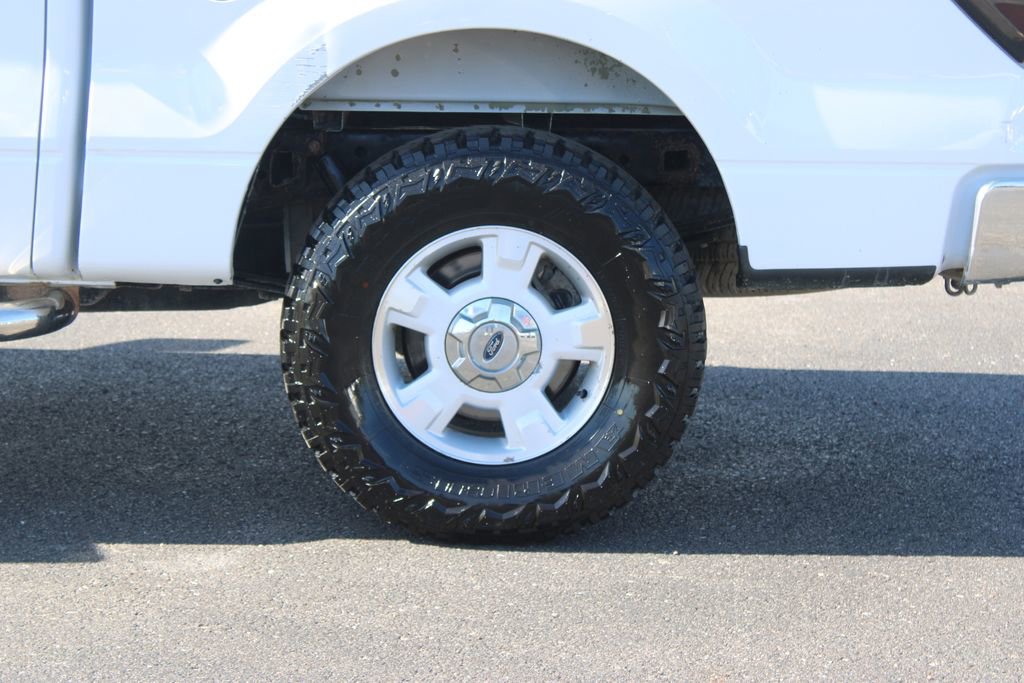 Used 2014 Ford F150 XLT w/ Equipment Group 301A Mid AWD/4WD image 17