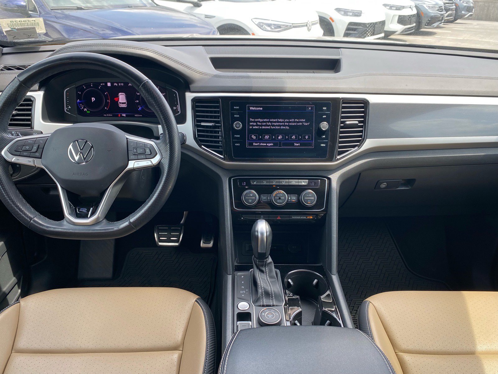 Certified 2022 Volkswagen Atlas Cross Sport SEL R-Line AWD/4WD image 13