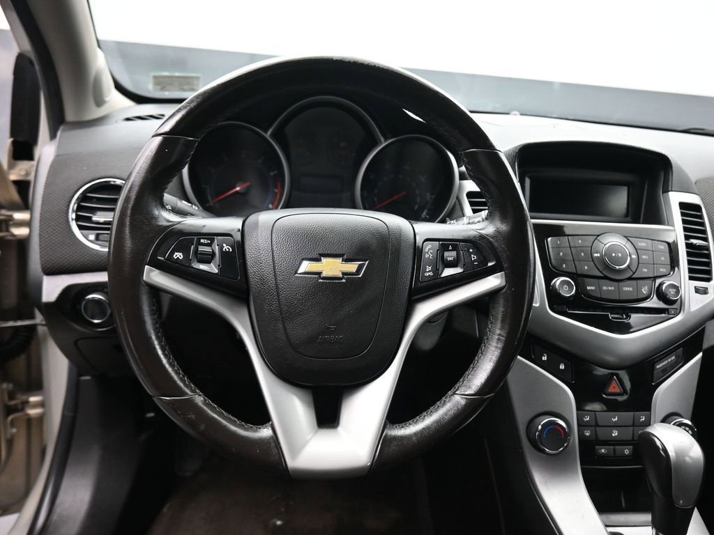 Used 2012 Chevrolet Cruze LT image 13