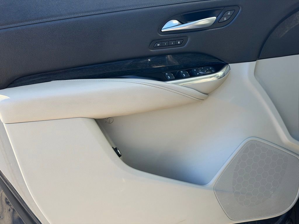 Used 2019 Cadillac XT4 Premium Luxury image 24