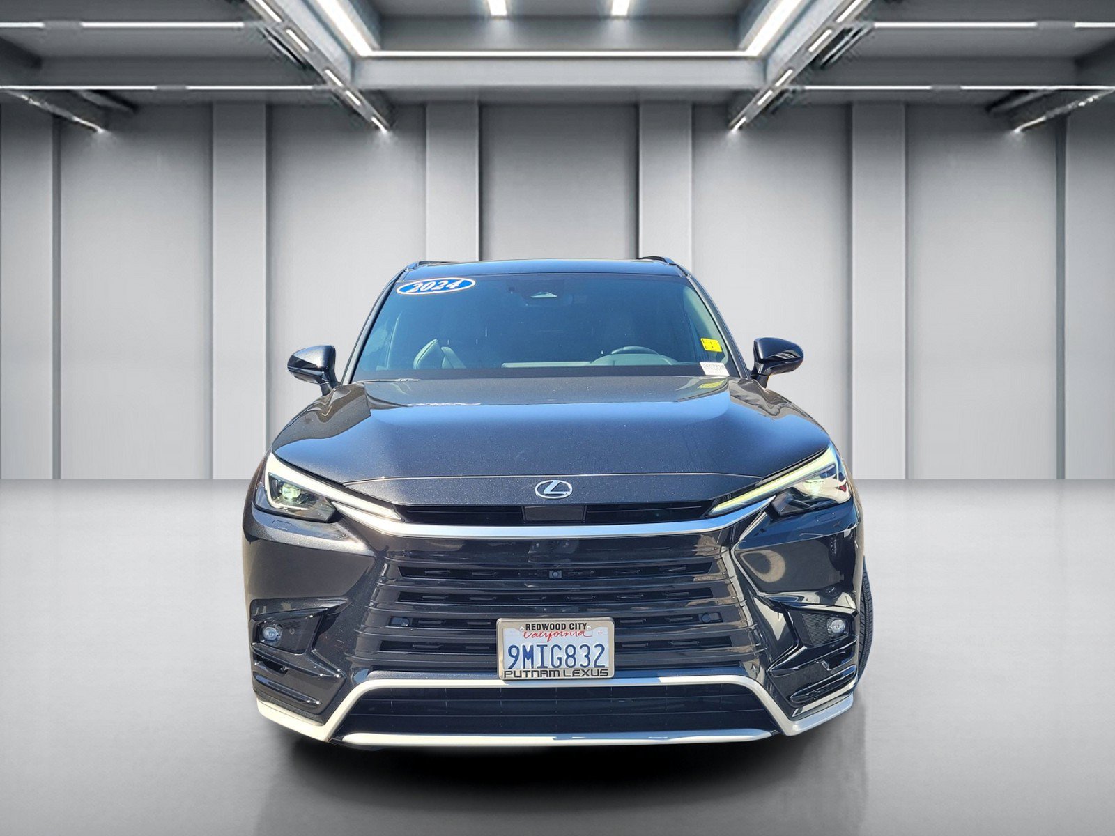 Certified 2024 Lexus TX 500h AWD w/ Technology Package image 3