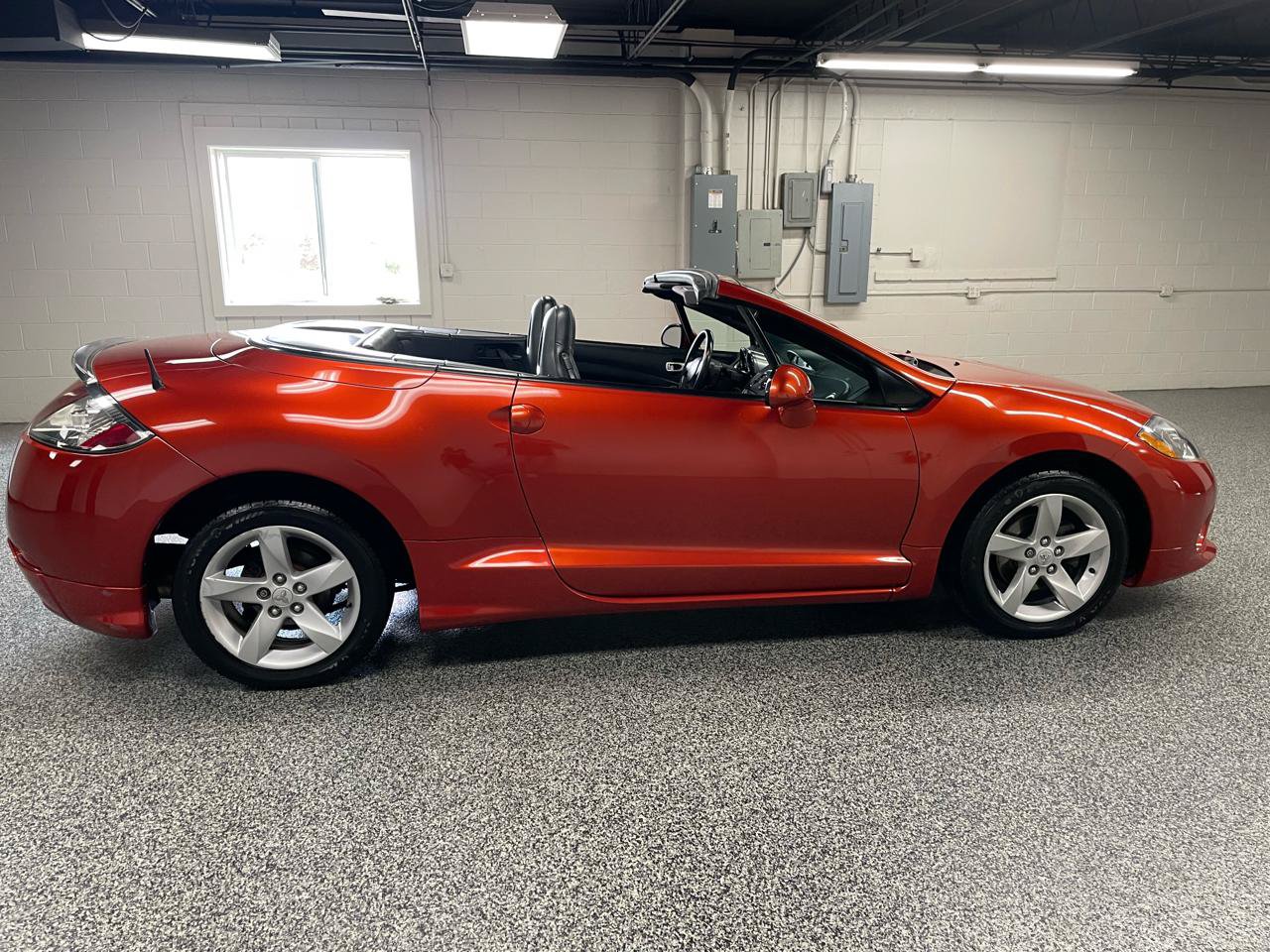 Used 2007 Mitsubishi Eclipse GS FWD image 8