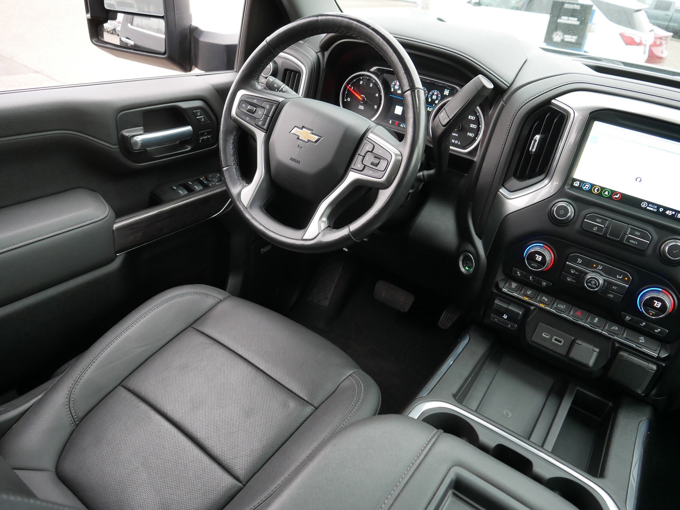 Used 2021 Chevrolet Silverado 2500 LTZ w/ LTZ Premium Package image 9