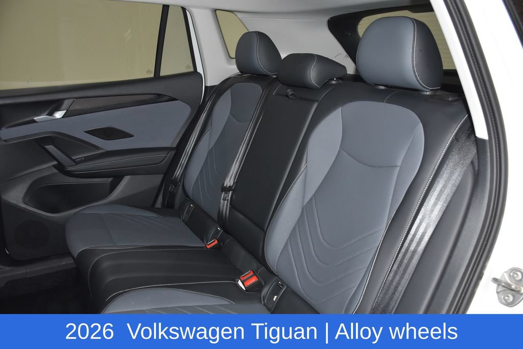 Used 2026 Volkswagen Tiguan SE FWD image 24